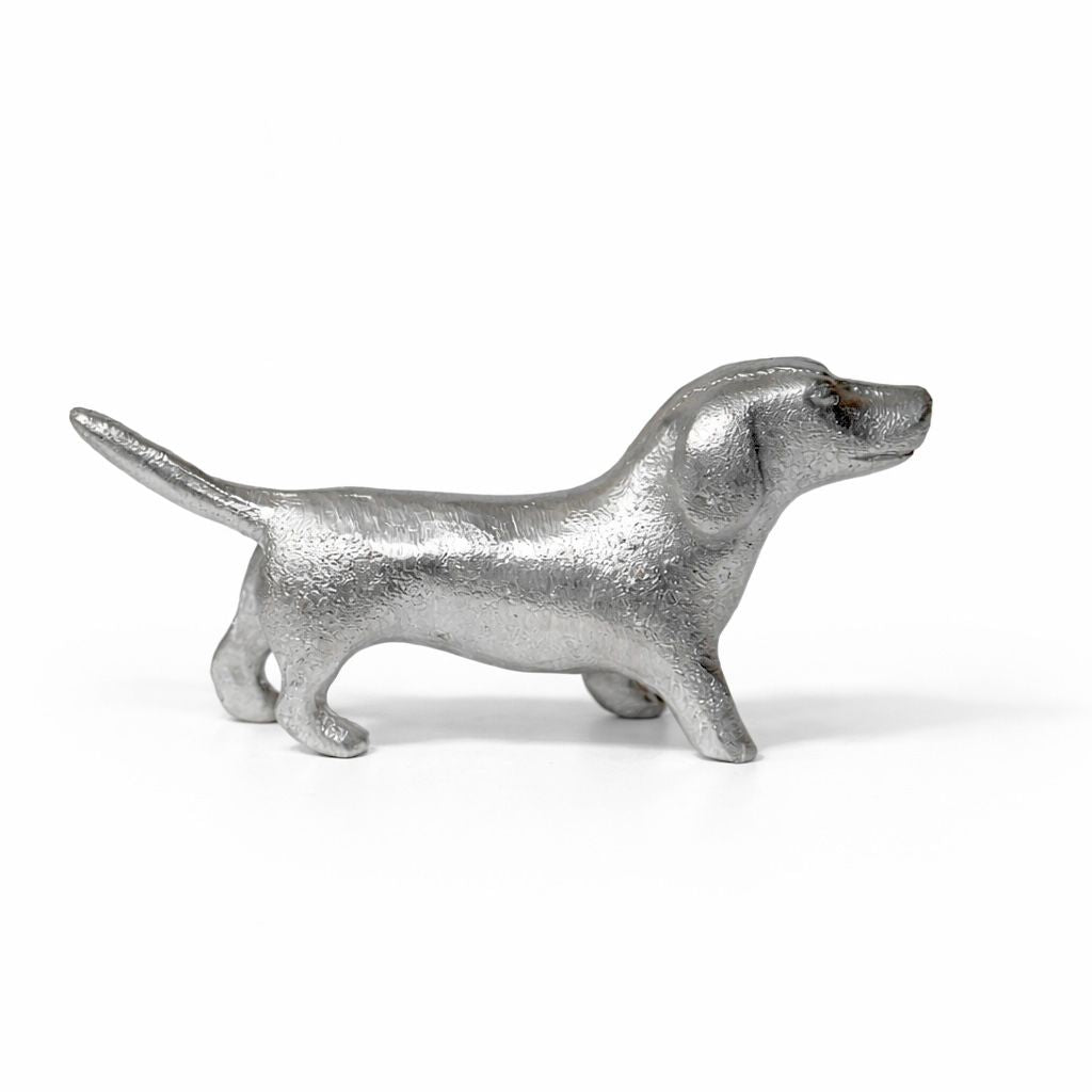 Perro Salchicha Bravio en Aluminio Bravío | The Blue House