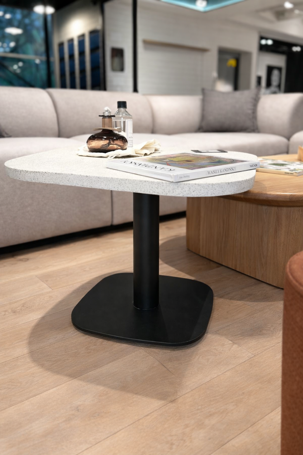 Mesa Auxiliar Moru THE BLUE HOUSE